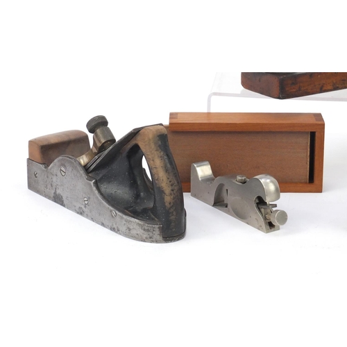 172 - Five vintage wood working planes including a Stanley 92 and Stanley No.122, the largest 25cm in leng... 