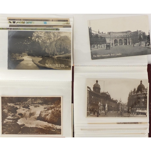 306 - Predominantly topographical postcards, some photographic including Tower of London, street scenes an... 