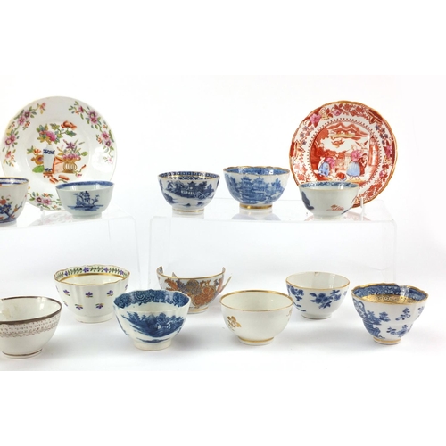 682 - 18th century and later English tea bowls some with saucers including Lowestoft, Caughley, New Hall a... 