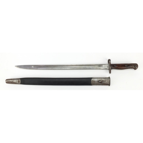 368 - British Military World War I Anderson pattern bayonet with scabbard, impressed marks to the blade, 5... 