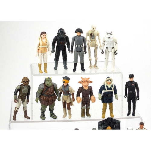 2654 - Predominantly 1980's Star Wars Return of the Jedi and Empire Strikes Back figures, by Kenner and Pal... 