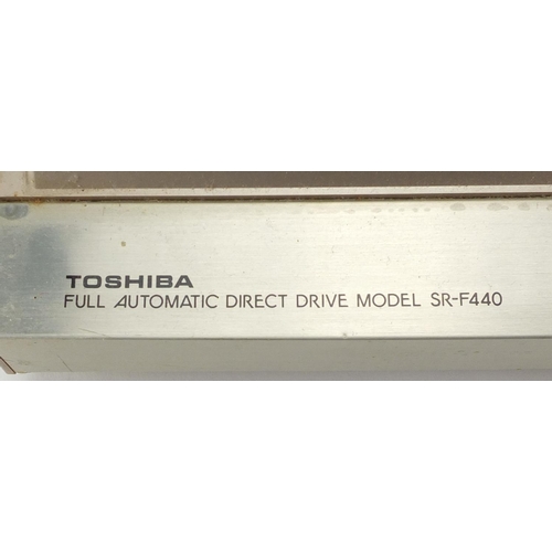 2155 - Toshiba model SR-F440 turntable