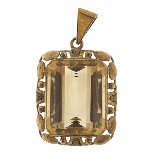 2904 - Large smoky quartz pendant with gold coloured metal mount, 4cm in length, approximate weight 10.8g