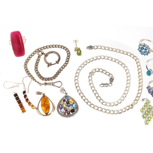 2910 - Mostly silver jewellery set with semi precious stones including rings, pendants and earrings, approx... 