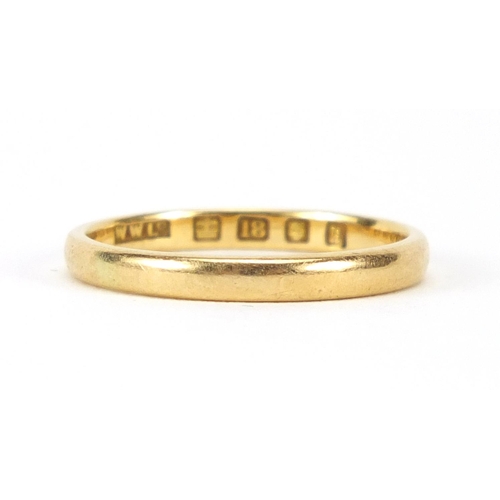 3039 - 18ct gold wedding band, size O, approximate weight 2.4g
