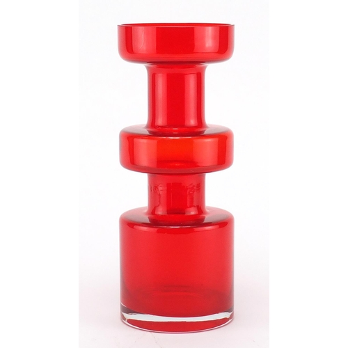 2274 - Finnish red glass Hooped vase by Riihimaki, 28cm high