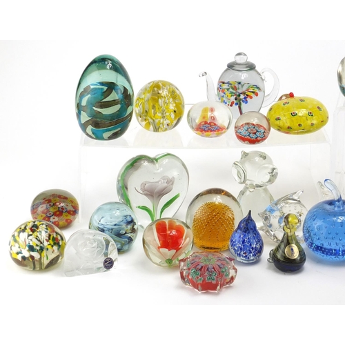 2166 - Collection of mostly colourful glass paperweights including Caithness, Strathearn and Mdina, the lar... 