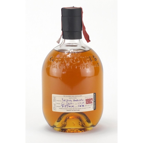 2194 - Bottle of Glenrothes single Speyside malt whisky, distilled in 1982, bottled in 1999
