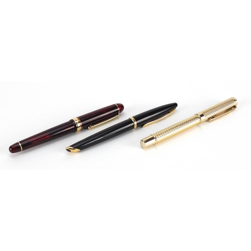 2720 - Three fountain pens including Platinum 3776 and Waterman's, both with gold nibs