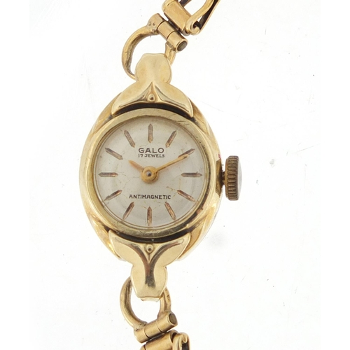 3055 - Ladies 9ct gold Galo wristwatch with 9ct gold strap, approximate weight 10.0g