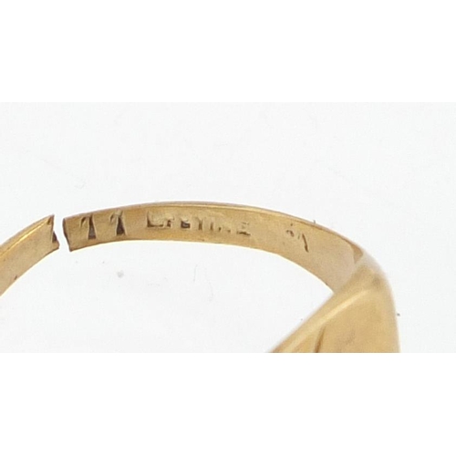 3043 - Ladies 9ct gold wristwatch and a 9ct gold signet ring, approximate weight 18.2g