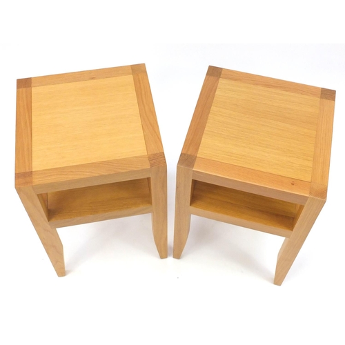 2139A - Pair of contemporary light oak square occasional tables with under tiers, 61cm H x 39.5cm W x 39.5cm... 