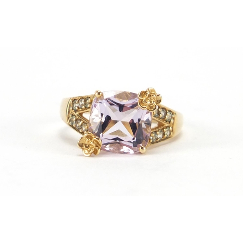 2926 - 14ct gold pink stone ring set with green stones to the shoulders, size P, approximate weight 4.8g