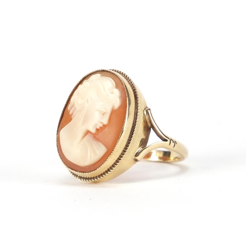 2911 - 9ct gold cameo maiden head ring, size N, approximate weight 4.8g