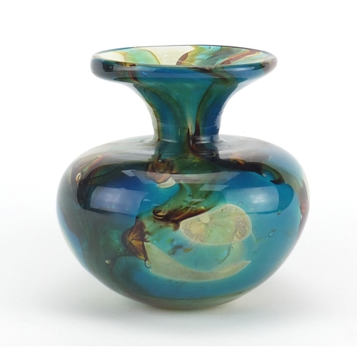 2220 - Mdina glass vase, etched marks to the base, 13.5cm high