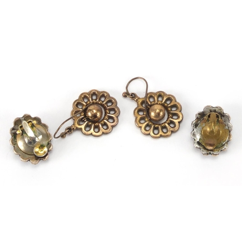 3082 - Pairs of Victorian style gilt metal earrings and a pair of garnet cluster earrings