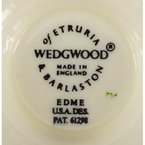 2232 - Wedgwood of Etruria cream dinner and teawares including teapot, dinner plates and trio's