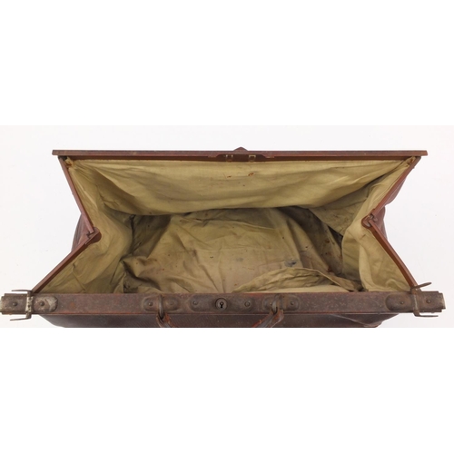 829 - Vintage brown leather Gladstone bag, 57cm wide