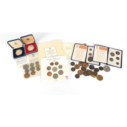 655 - British and World coins and banknotes  including 1986 uncirculated coin collection and five pound co... 