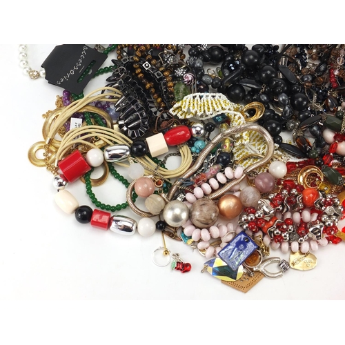 352 - Costume jewellery including necklaces, bracelets and earrings