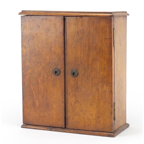 166 - Oak to door key cupboard with Houghton plauqe, 27cm high