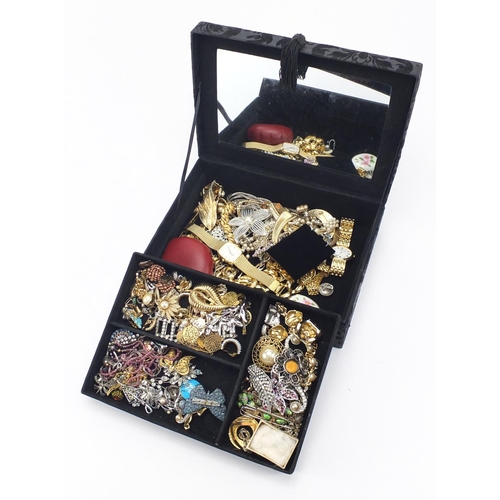 342 - Costume jewellery including brooches, earrings, wristwatches and necklaces