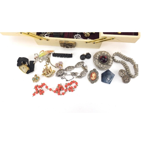 316 - Costume jewellery including brooches, necklaces and earrings