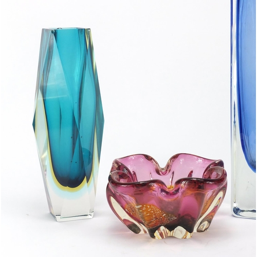 168 - Three art glass vases including a large Murano  Sommerso three colour vase designed by Flavio Poli, ... 