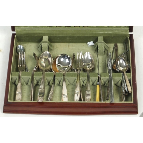 620 - Arthur Price part canteen of silver plated cutlery