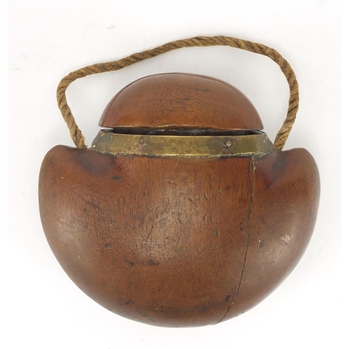 384 - Carved nut vessel, 8cm wide