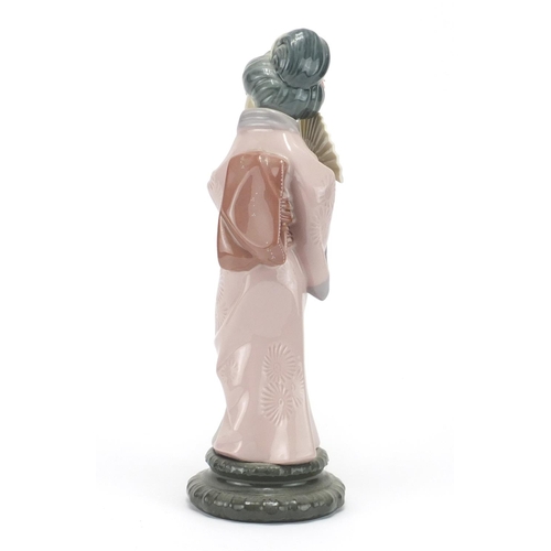 2085 - Lladro figurine with box, Japonesita Timidan number 4990, 29cm high