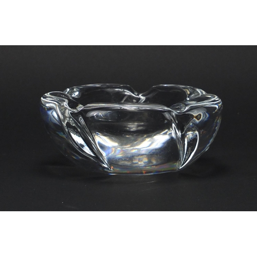2138 - French clear glass dish by Daum Nancy, 15cm in diameter