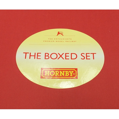 2182 - Hornby Orient Express OO gauge model railway box set