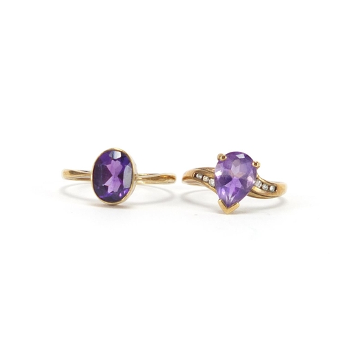 2428 - Two 9ct gold amethyst rings, sizes L and Q, approximate weight 4.0g