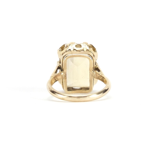 2661 - 9ct gold citrine ring, size N, approximate weight 6.4g