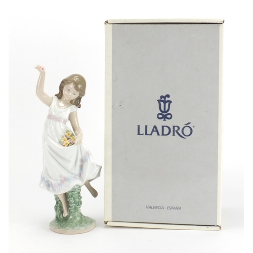 2210 - Lladro figurine Garden Dance with box, numbered 6580, 25cm high