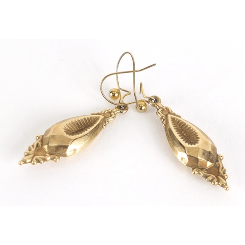 2662 - Two pairs of Victorian style 9ct gold earrings, the largest 4.5cm in length, approximate weight 3.2g