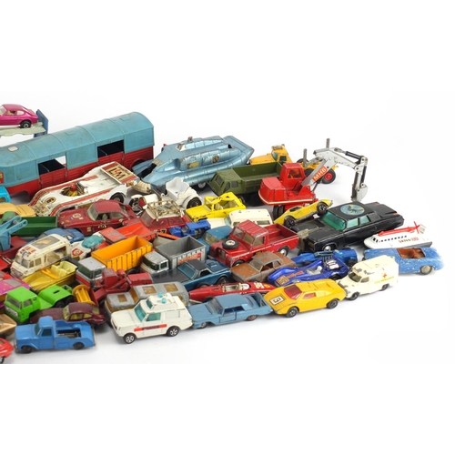 543 - Die cast vehicles including Corgi Chipperfield's Circus trailer, Dinky and Matchbox