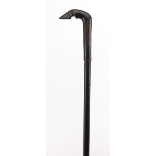 92 - Horn handled hoof design walking stick, possibly rhinoceros horn, 88cm in length