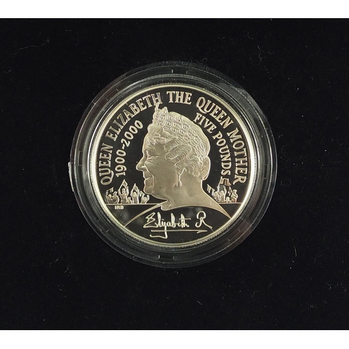 2560 - Silver proof coins comprising 2010 Britannia two pound, The Queen Mother Piedfort Centenary crown an... 