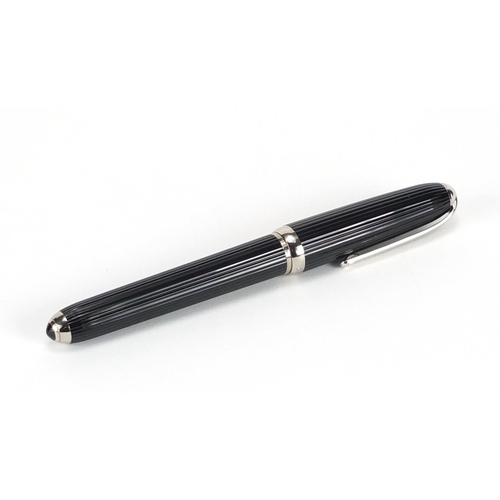 77 - Cartier fountain pen with 18k gold nib, fitted case, certificate and refills, serial number 002438