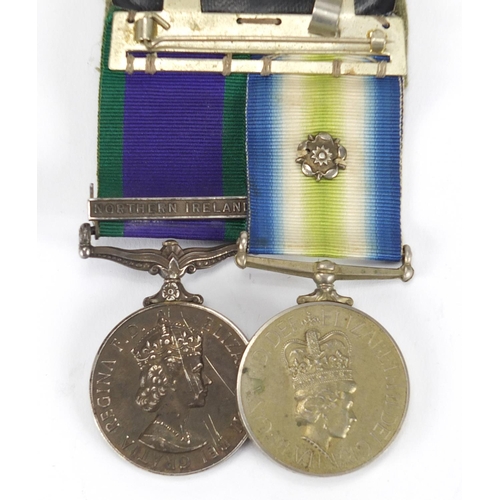 144 - British Military Falklands War pair awarded to Private RVF Dimmock of the Parachute regiment, compri... 