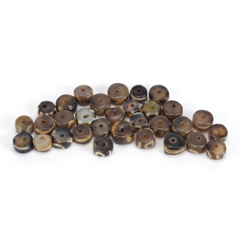 367 - Collection of Islamic agate beads, each approximately 1.5cm in diameter