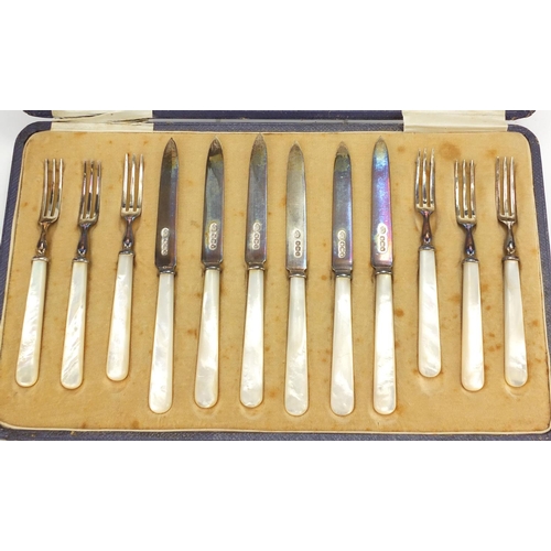 565 - Set of six silver and mother of pearl knives and forks by Alexander Clark & Co Ltd, housed in a fitt... 