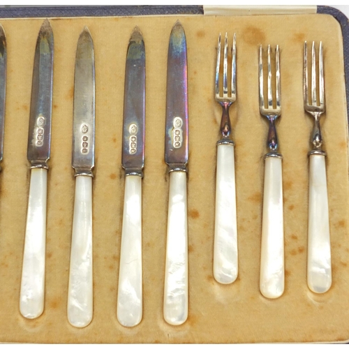 565 - Set of six silver and mother of pearl knives and forks by Alexander Clark & Co Ltd, housed in a fitt... 