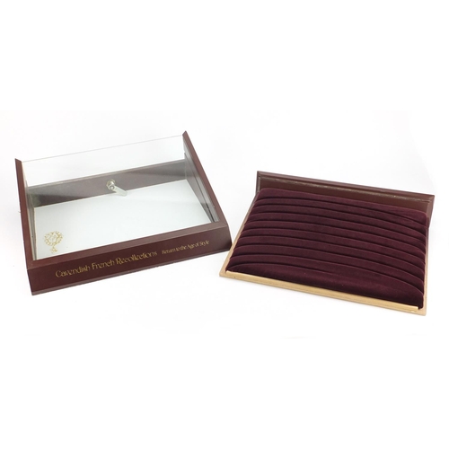 2097 - Cavendish French Recollections jewellery display case, 15cm H x 45cm W x 37.5cm D