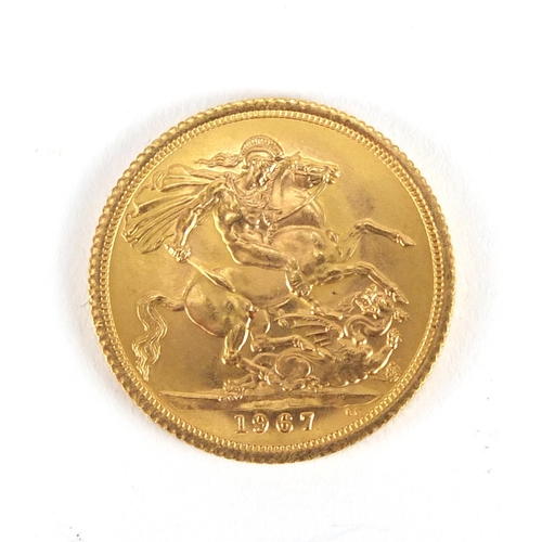 2592 - Elizabeth II 1967 gold sovereign