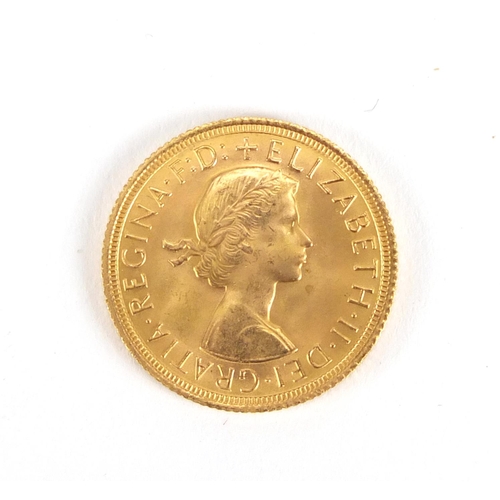 2592 - Elizabeth II 1967 gold sovereign