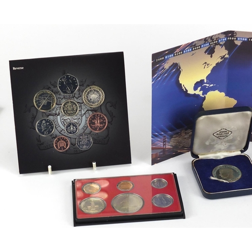 2568 - Proof and uncirculated coins including United States proof set and 1977 silver proof crown