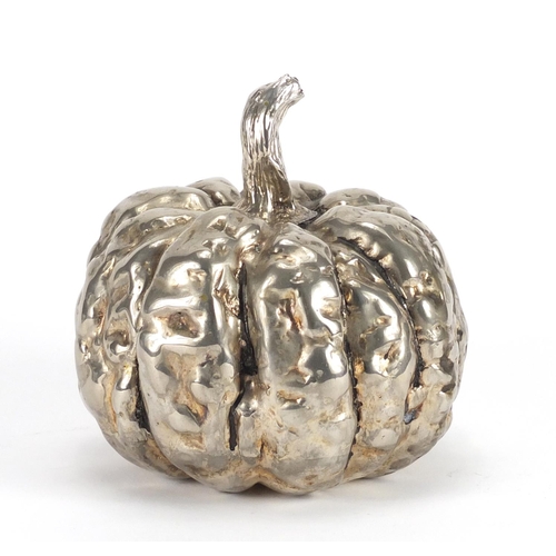 2249 - Silver plated model of a pumpkin, 15cm high